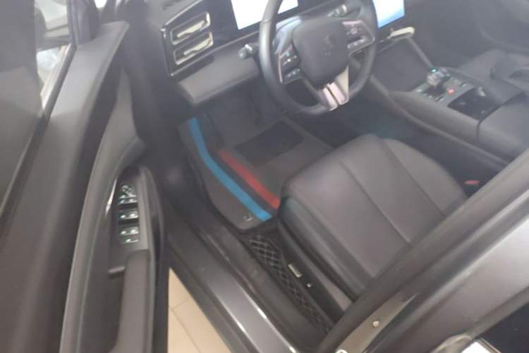Used BYD Qin L 2024 DM-i 120KM Leading Model Driver Seat