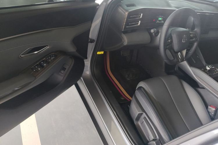 Used BYD Qin L 2024 DM-i 80KM Leading Model Driver Seat