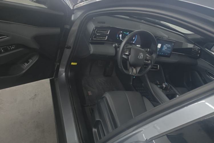 Used BYD Qin L 2024 DM-i 80KM Leading Model Driver Seat