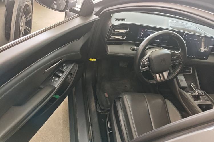 Used BYD Qin L 2024 DM-i 80KM Beyond Model Driver Seat