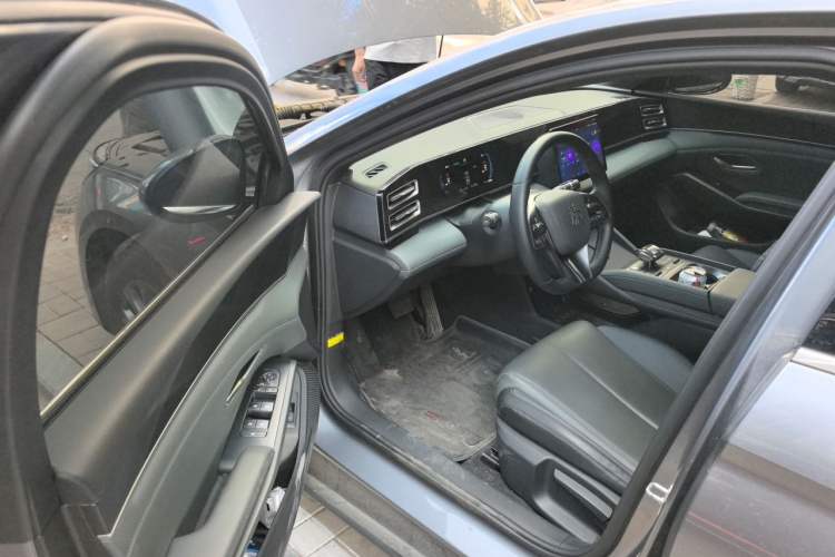 Used BYD Qin L 2024 DM-i 80KM Leading Model Driver Seat