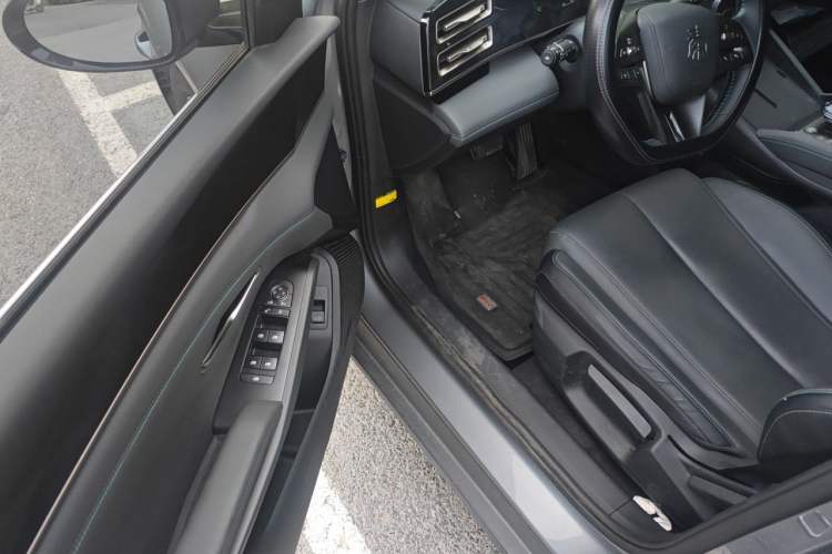 Used BYD Qin L 2024 DM-i 80KM Leading Model Driver Seat