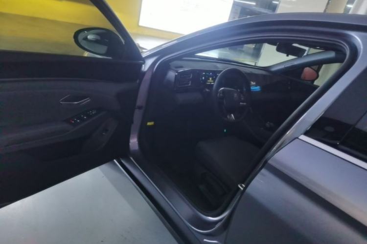 Used BYD Qin L 2024 DM-i 80KM Leading Model Driver Seat