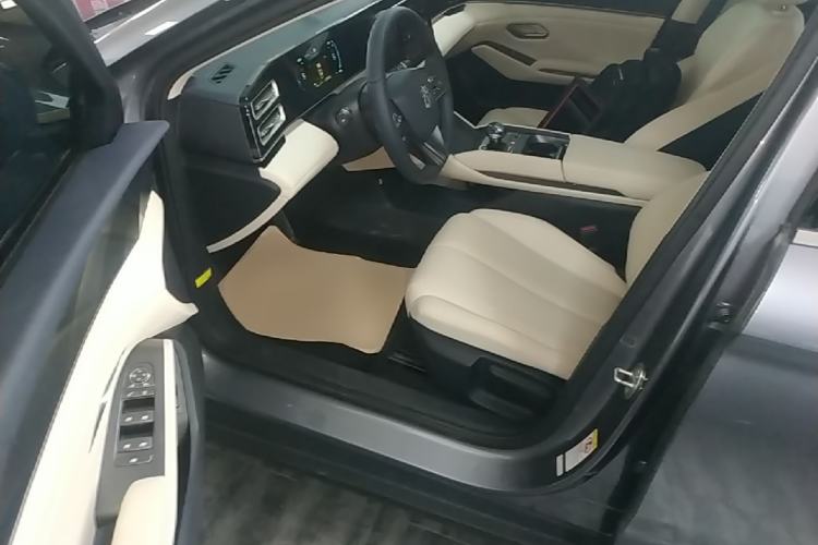 Used BYD Qin L 2024 DM-i 80KM Leading Model Driver Seat