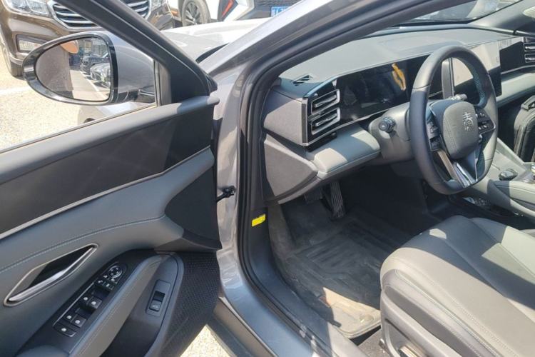 Used BYD Qin L 2024 DM-i 120KM Leading Model Driver Seat
