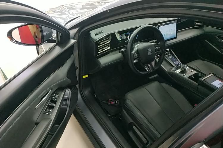 Used BYD Qin L 2024 DM-i 80KM Leading Model Driver Seat