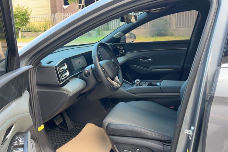 Used BYD Qin L 2024 DM-i 80KM Beyond Model Driver Seat