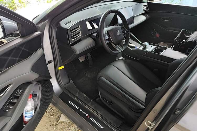 Used BYD Qin L 2024 DM-i 80KM Beyond Model Driver Seat
