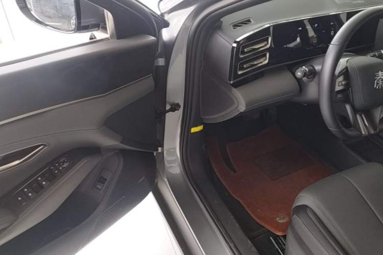 Used BYD Qin L 2024 DM-i 80KM Leading Model Driver Seat