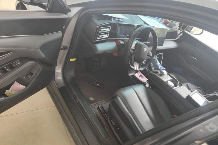 Used BYD Qin L 2024 DM-i 120KM Leading Model Driver Seat