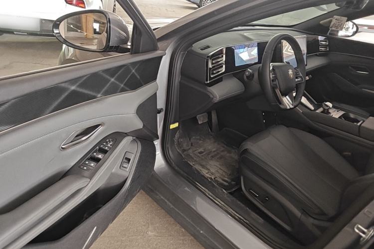 Used BYD Qin L 2024 DM-i 80KM Beyond Model Driver Seat