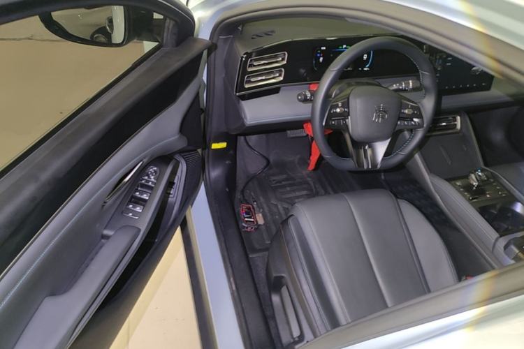Used BYD Qin L 2024 DM-i 80KM Leading Model Driver Seat