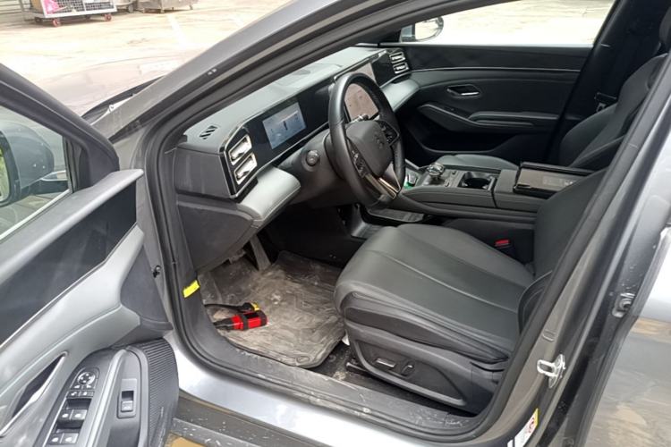Used BYD Qin L 2024 DM-i 80KM Beyond Model Driver Seat
