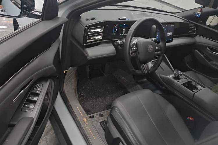 Used BYD Qin L 2024 DM-i 80KM Leading Model Driver Seat