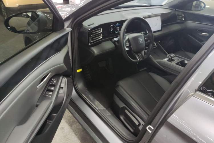 Used BYD Qin L 2024 DM-i 80KM Leading Model Driver Seat