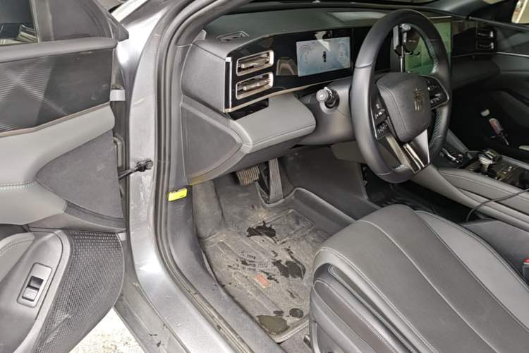 Used BYD Qin L 2024 DM-i 120KM Leading Model Driver Seat