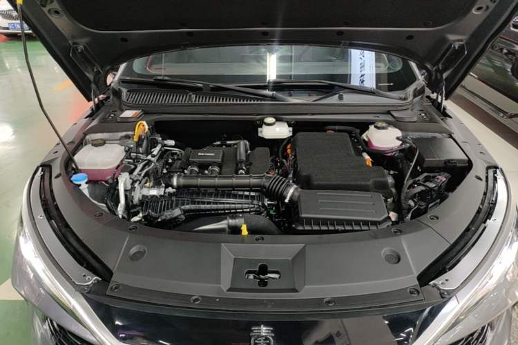 Used BYD Qin L 2024 DM-i 80KM Beyond Model Engine Bay