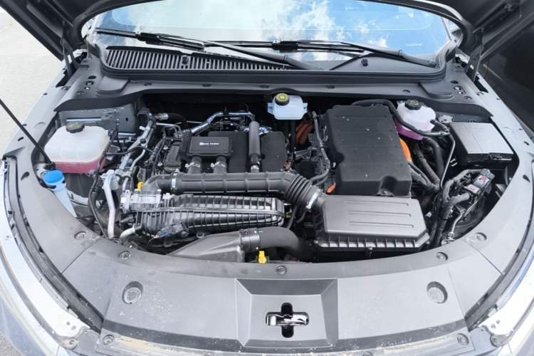 Used BYD Qin L 2024 DM-i 120KM Beyond Model Engine Bay