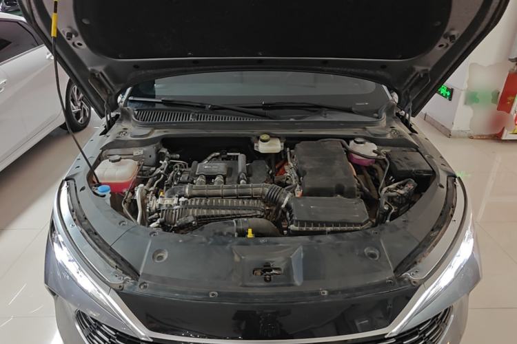 Used BYD Qin L 2024 DM-i 120KM Leading Model Engine Bay