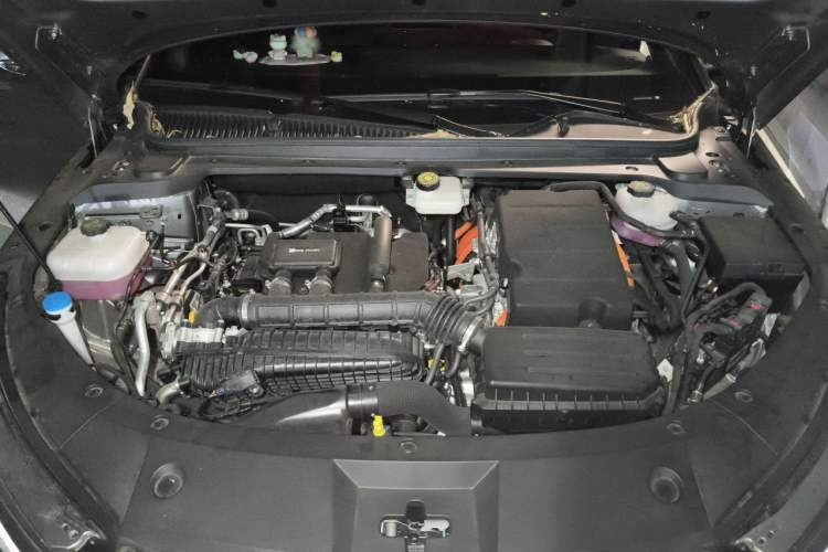 Used BYD Qin L 2024 DM-i 120KM Leading Model Engine Bay