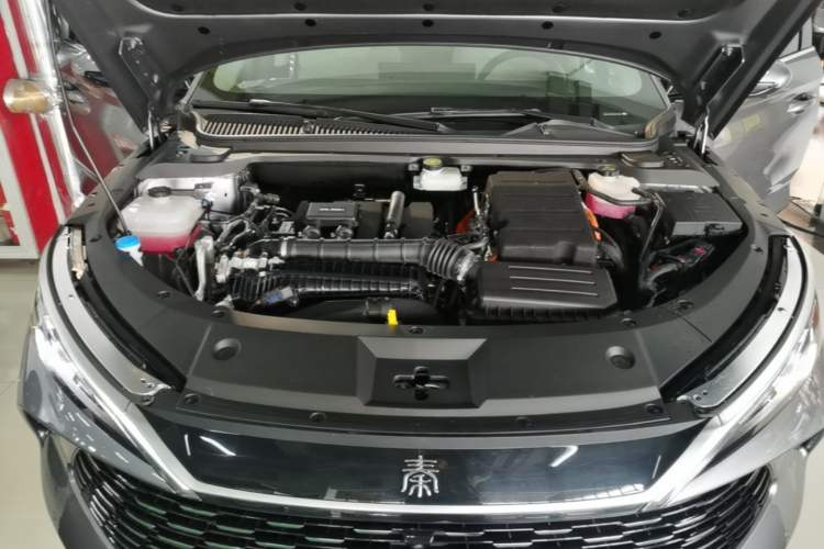 Used BYD Qin L 2024 DM-i 120KM Excellence Model Engine Bay