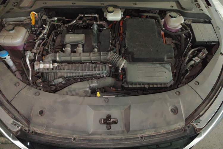 Used BYD Qin L 2024 DM-i 80KM Leading Model Engine Bay