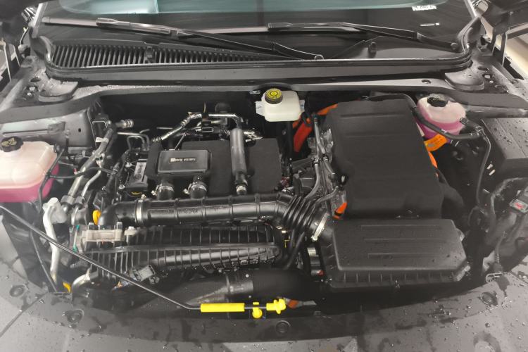 Used BYD Qin L 2024 DM-i 120KM Leading Model Engine Bay