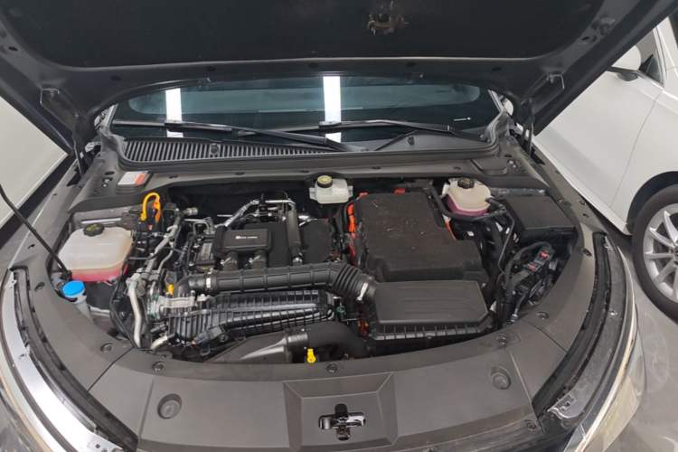 Used BYD Qin L 2024 DM-i 80KM Beyond Model Engine Bay