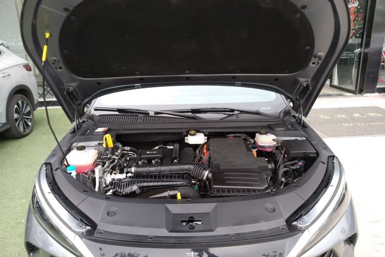 Used BYD Qin L 2024 DM-i 80KM Leading Model Engine Bay