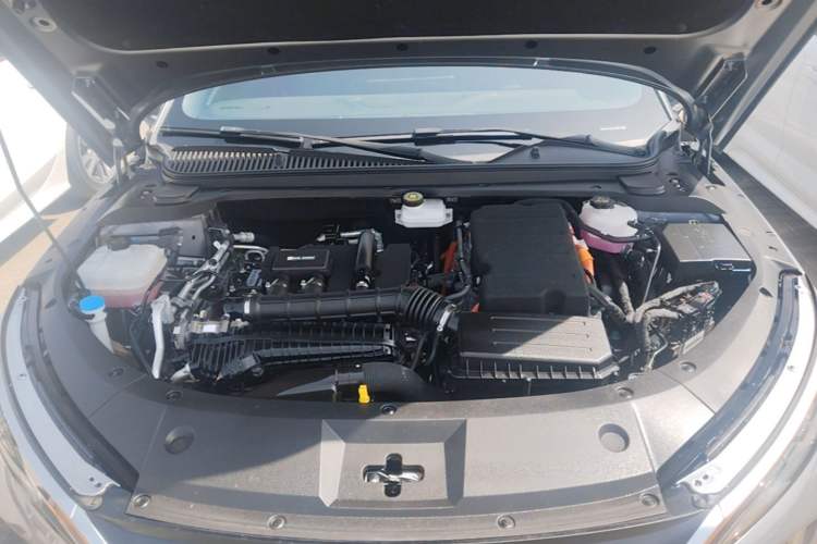 Used BYD Qin L 2024 DM-i 120KM Leading Model Engine Bay