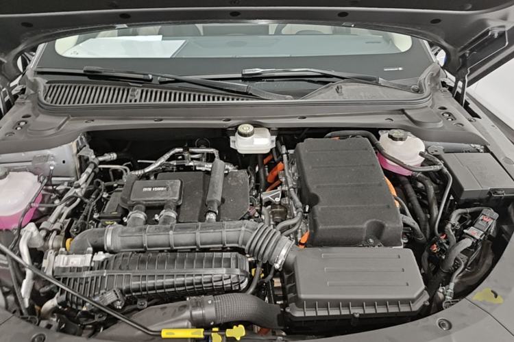 Used BYD Qin L 2024 DM-i 120KM Beyond Model Engine Bay