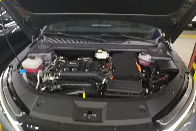 Used BYD Qin L 2024 DM-i 120KM Leading Model Engine Bay