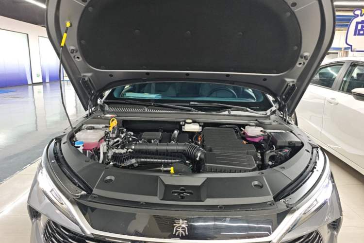 Used BYD Qin L 2024 DM-i 80KM Leading Model Engine Bay