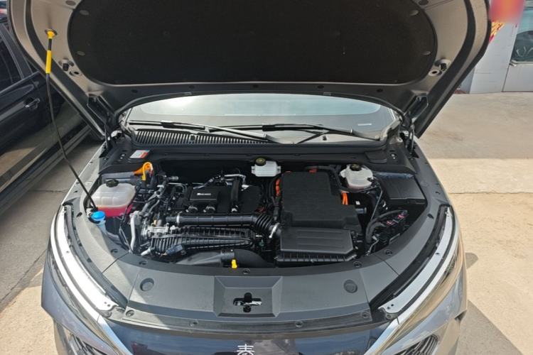 Used BYD Qin L 2024 DM-i 80KM Beyond Model Engine Bay
