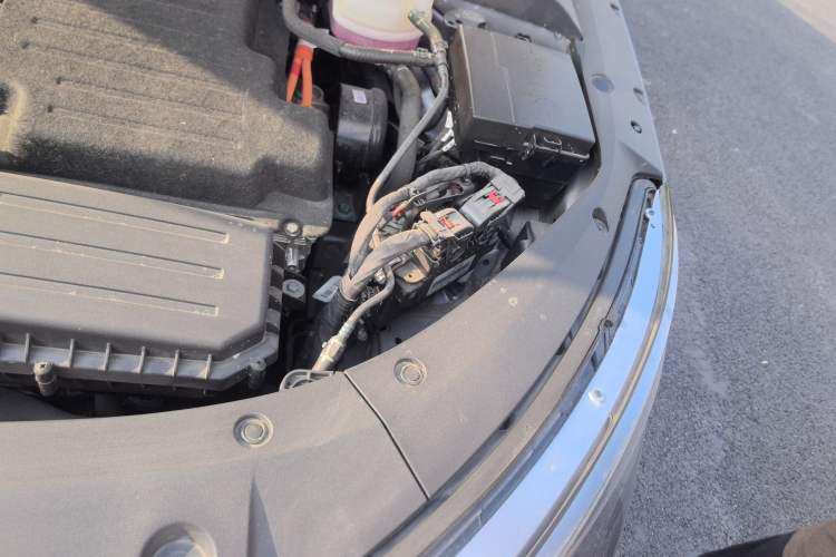 Used BYD Qin L 2024 DM-i 80KM Beyond Model Engine Bay Left
