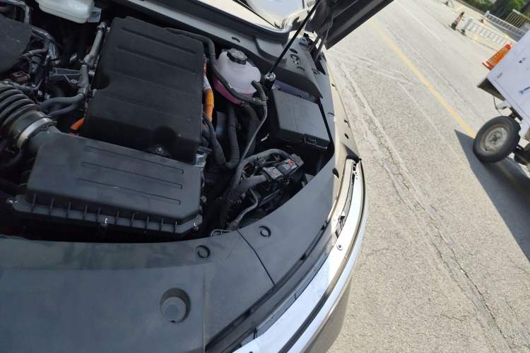 Used BYD Qin L 2024 DM-i 120KM Excellence Model Engine Bay Left