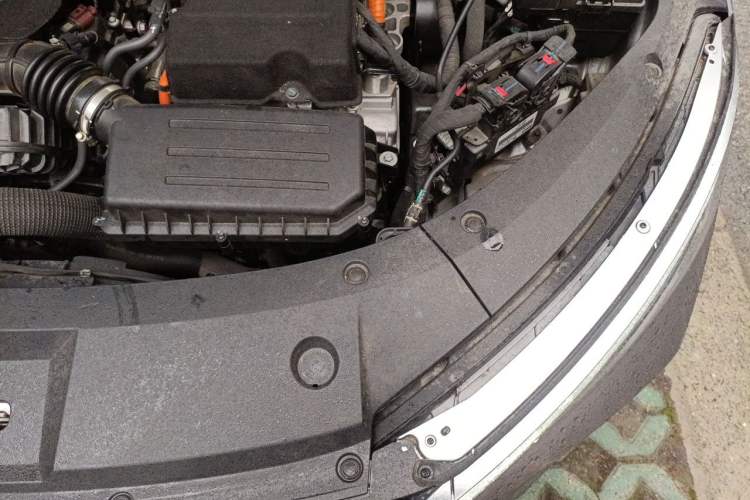 Used BYD Qin L 2024 DM-i 120KM Beyond Model Engine Bay Left
