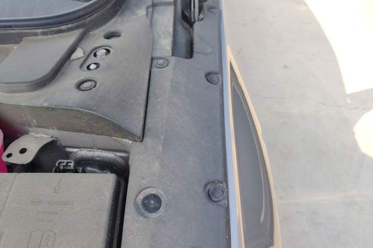 Used BYD Qin L 2024 DM-i 80KM Leading Model Engine Bay Left