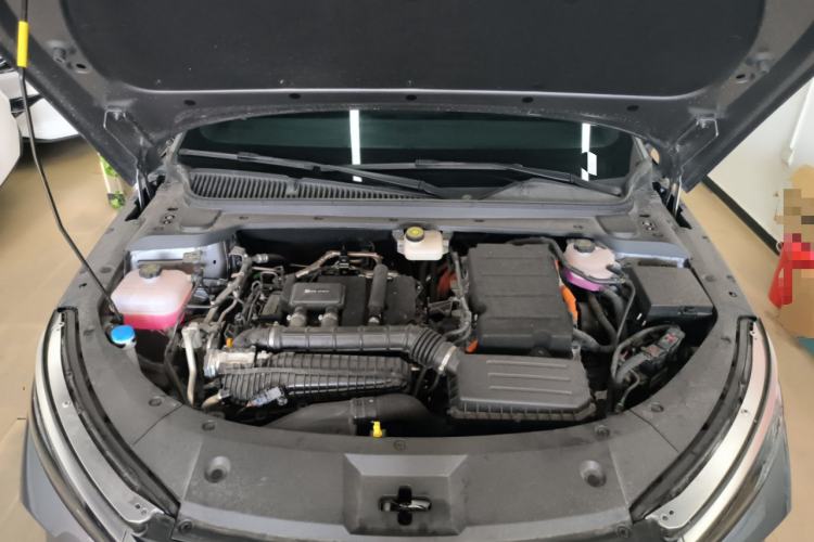 Used BYD Qin L 2024 DM-i 120KM Beyond Model Engine Bay