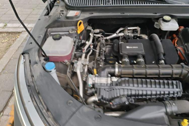 Used BYD Qin L 2024 DM-i 80KM Leading Model Engine Bay Right