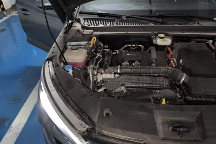 Used BYD Qin L 2024 DM-i 80KM Leading Model Engine Bay Right