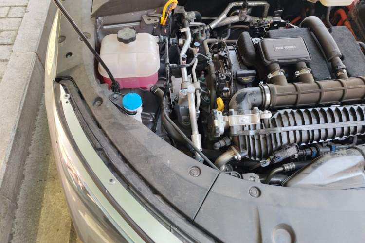 Used BYD Qin L 2024 DM-i 80KM Leading Model Engine Bay Right