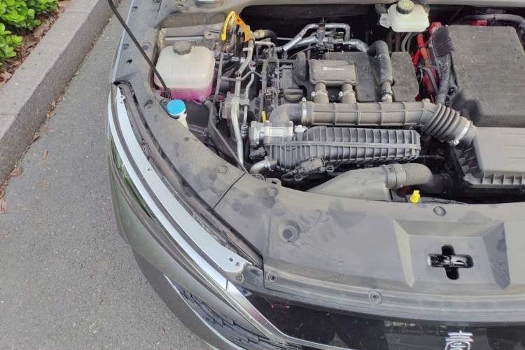 Used BYD Qin L 2024 DM-i 80KM Leading Model Engine Bay Right
