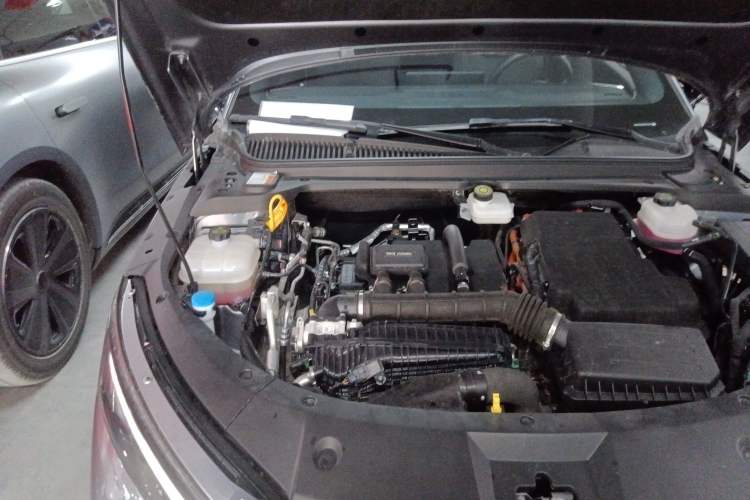 Used BYD Qin L 2024 DM-i 80KM Beyond Model Engine Bay Right