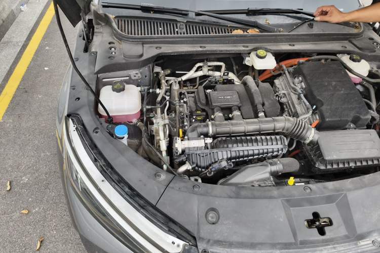 Used BYD Qin L 2024 DM-i 120KM Beyond Model Engine Bay Right