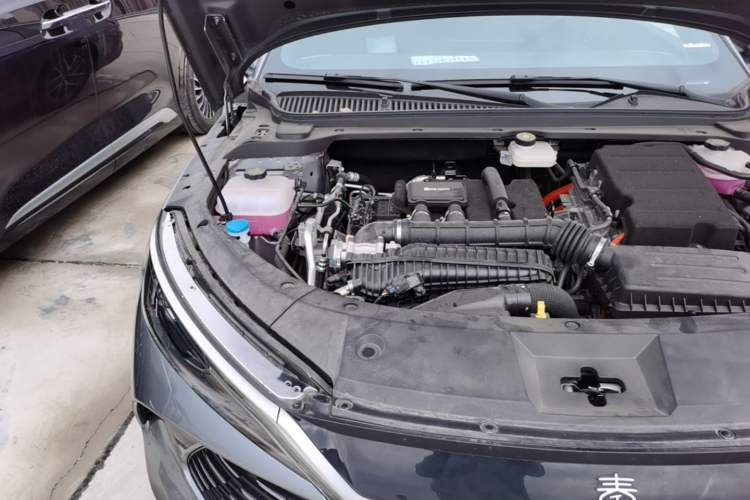 Used BYD Qin L 2024 DM-i 120KM Leading Model Engine Bay Right