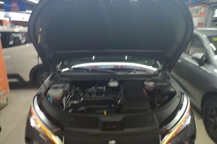 Used BYD Qin L 2024 DM-i 120KM Leading Model Engine Bay