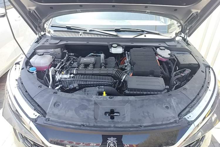Used BYD Qin L 2024 DM-i 120KM Beyond Model Engine Bay