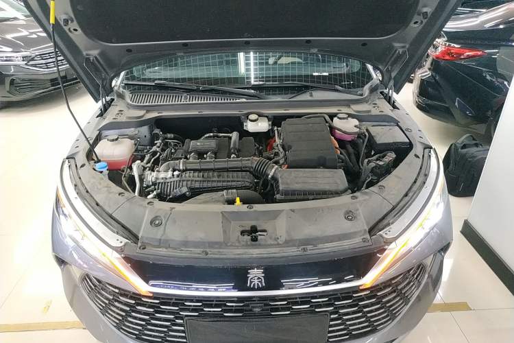 Used BYD Qin L 2024 DM-i 120KM Beyond Model Engine Bay