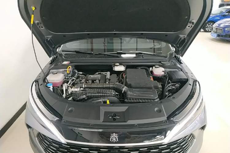 Used BYD Qin L 2024 DM-i 80KM Leading Model Engine Bay